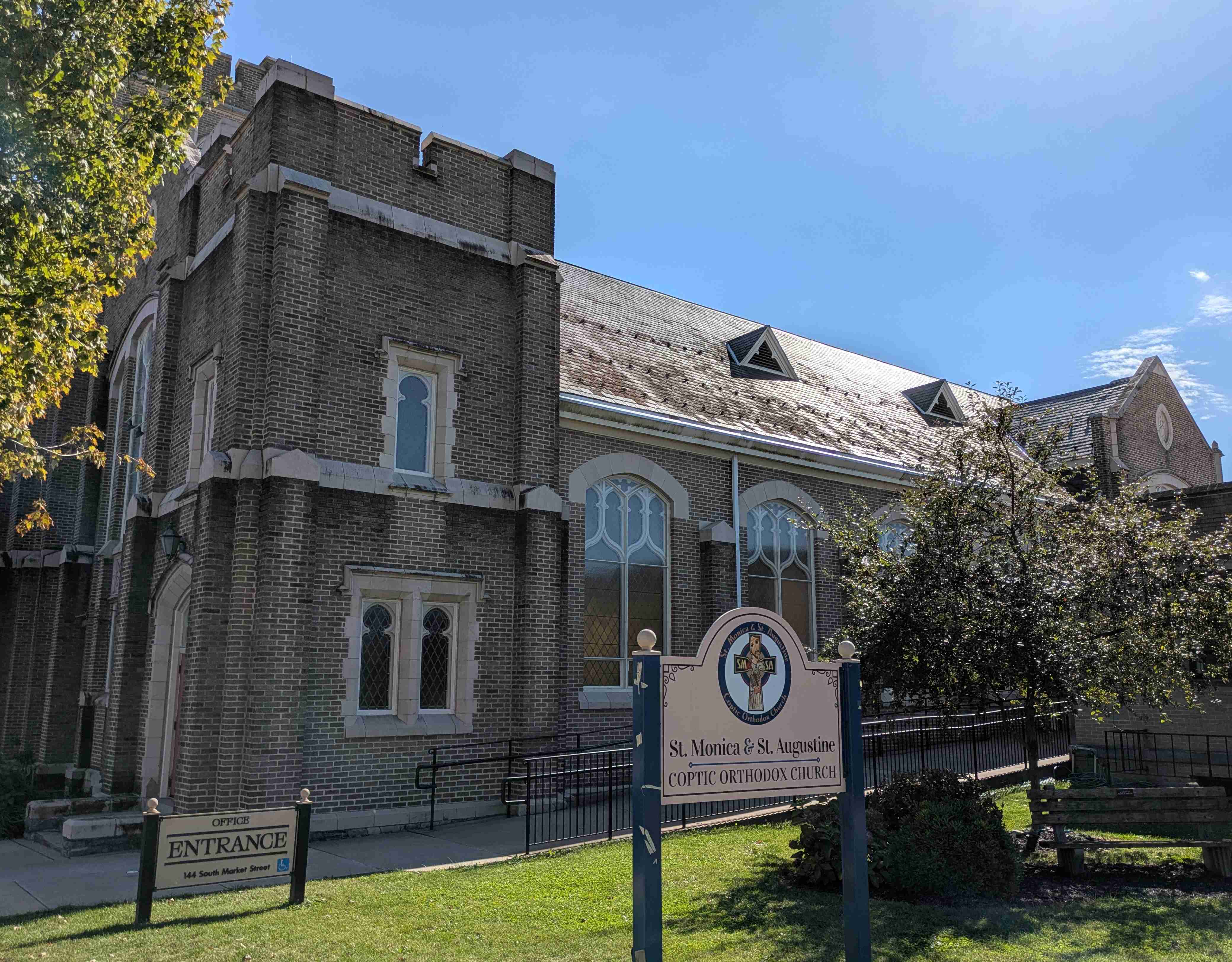 Old Church of God building