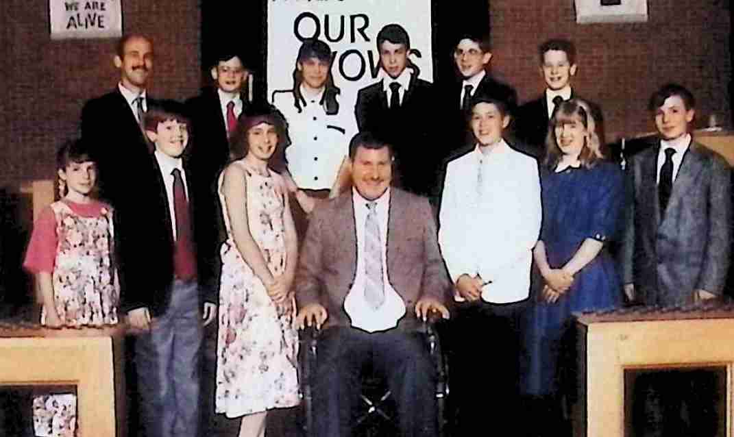 1992 Church Directory: Youth